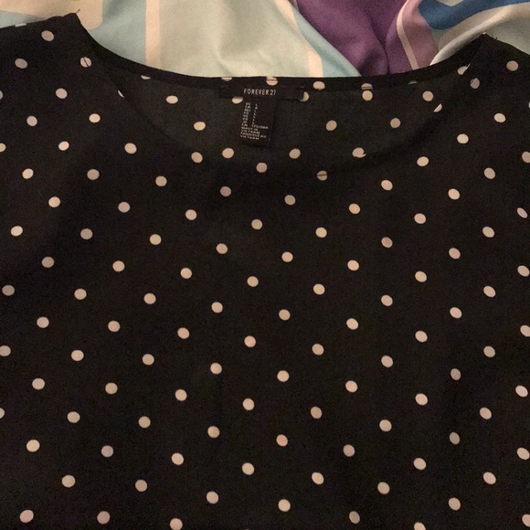 • SOLD-polka dot pattern blouse • - Picture 4 of 5